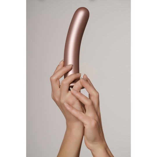 SMOOTH SILICONE G-SPOT DILDO - 7&#039;&#039; / 17 CM